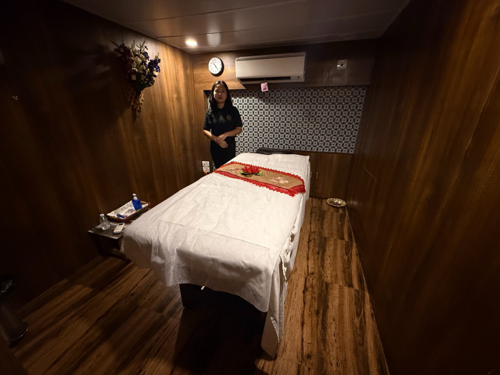 Premium Massage spa in mumbai